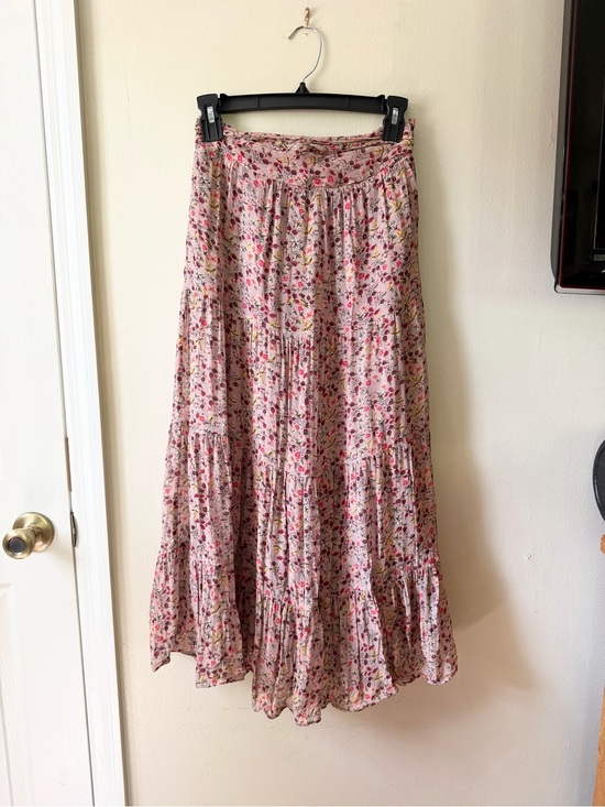 ba&sh Dresses & Skirts - Bloomingdale’s ba&sh Pink Floral Tiered Midi Skirt size MEDIUM